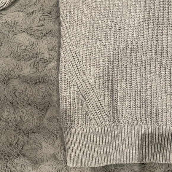 Light Gray Knit Sweater - Picture 5 of 5